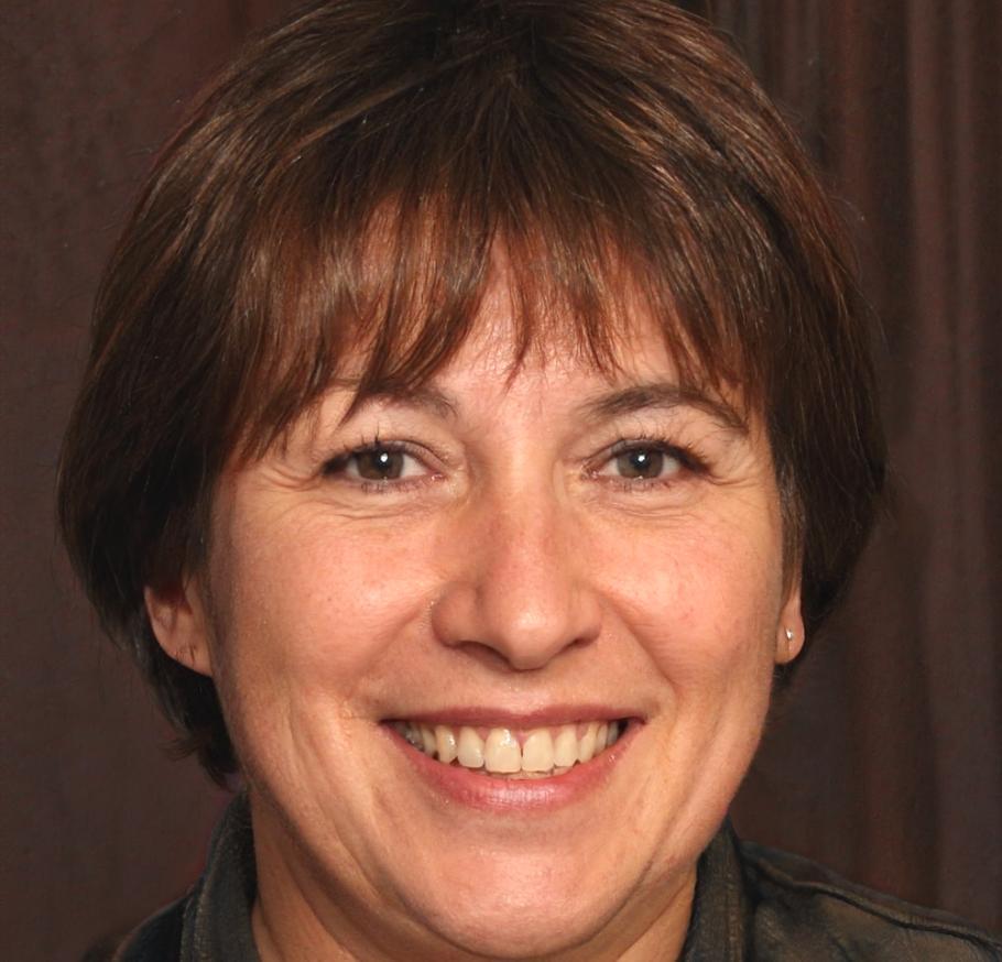 Portraitfoto von Lisa Hoffmann